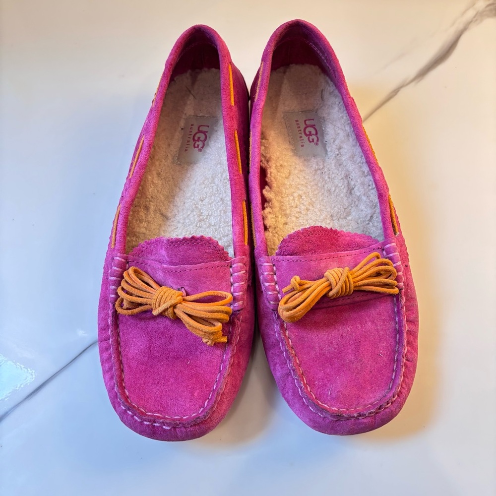 UGG Australia Meena Tie Driving Loafers, size 8.5